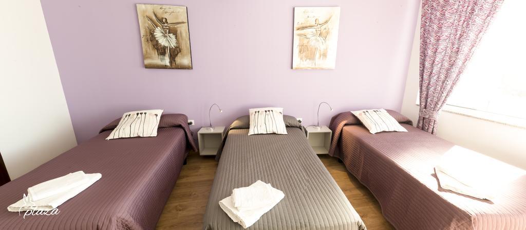 Pension Plaza Palas de Rei Екстериор снимка